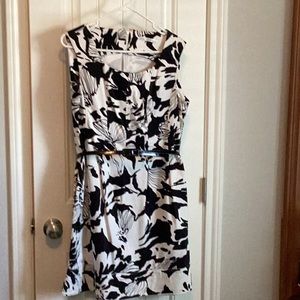 Peter Nygard Sleeveless Dress